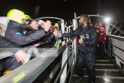 VENDEE GLOBE 2016-2017 - ARRIVEE ERIC BELLION - COMME UN SEUL HOMME