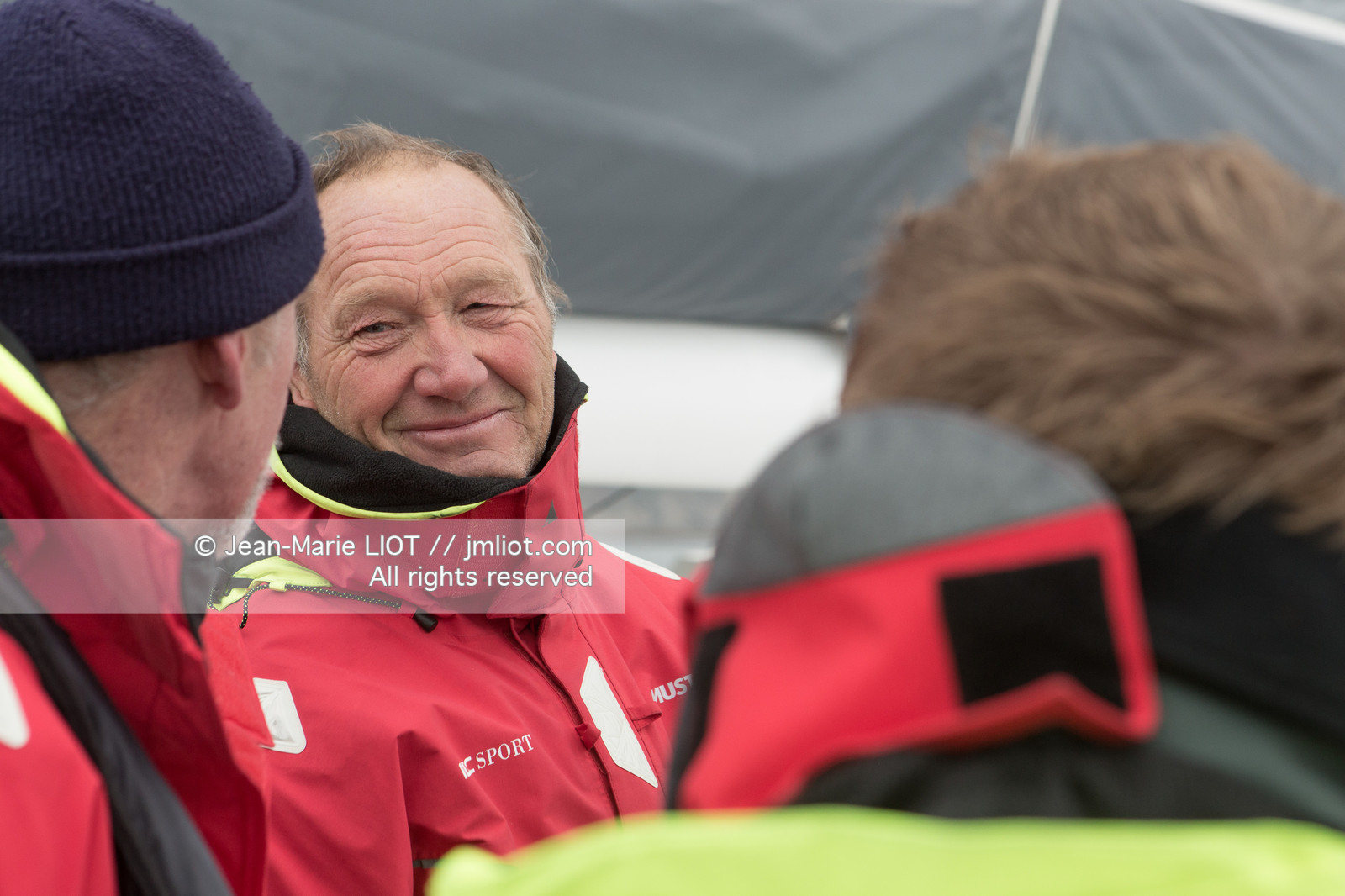 IDEC SPORT- ARRIVEE  RECORD TROPHEE JULES VERNE