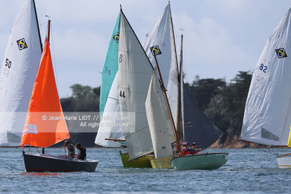 TOUR DE L'ILE AUXMOINES 2014