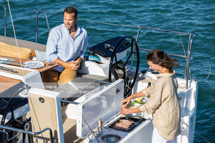 DUFOUR YACHTS 2022 - DUFOUR 37