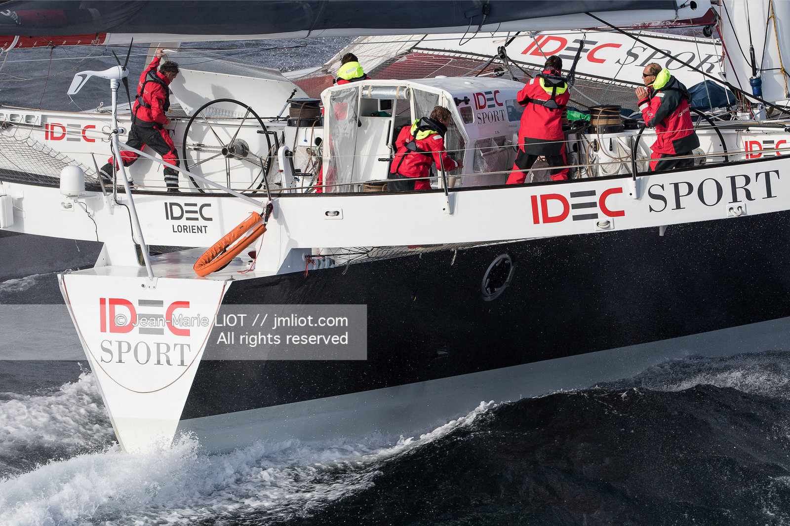 MAXI TRIMARAN IDEC SPORT 2015 - BANQUE D'IMAGES