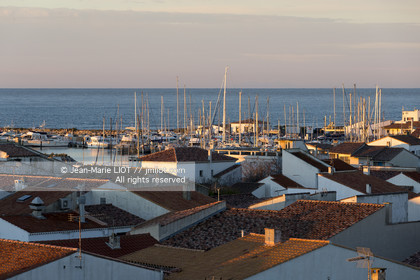 VOILE MAGAZINE - 100 MILLES A BORD - DELPHIA 34