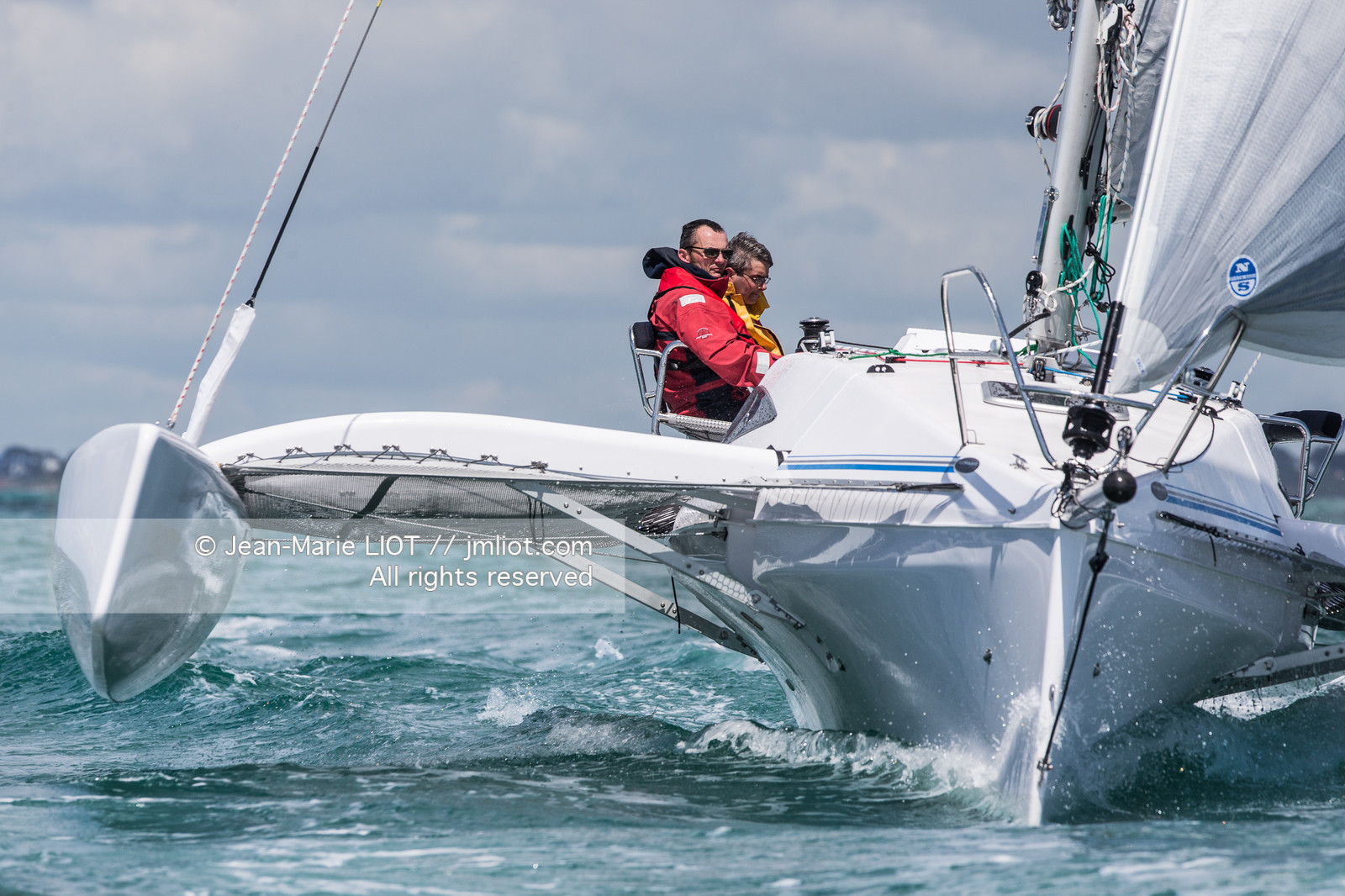 VOILE MAGAZINE - CORSAIR CRUZE 970