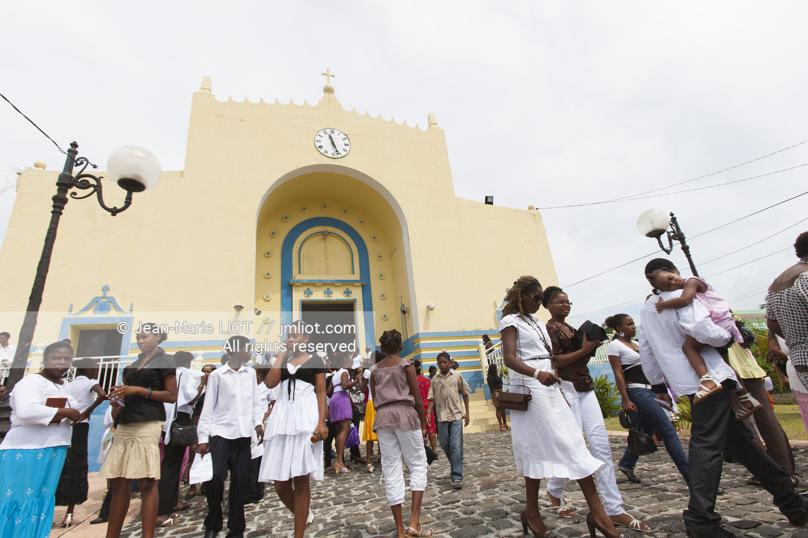 La Guadeloupe est un departement français d'Outre Mer situe dans l'archipel des Antilles. L'ile est bordee d'une part par la Mer des Caraïbes et l'Ocean Atlantique..La guadeloupe est composé de deux îles: la Grande-Terre et la Basse-Terre..Photo © Jean-Marie Liot.