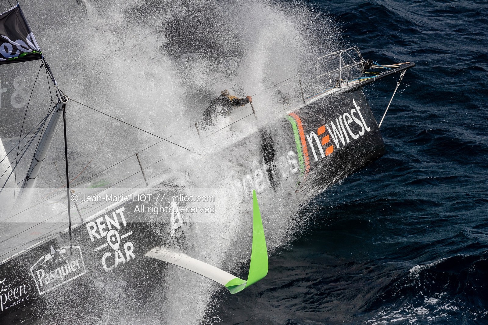 FABRICE AMEDEO 2020 - NEWREST ART ET FENETRES HELICO