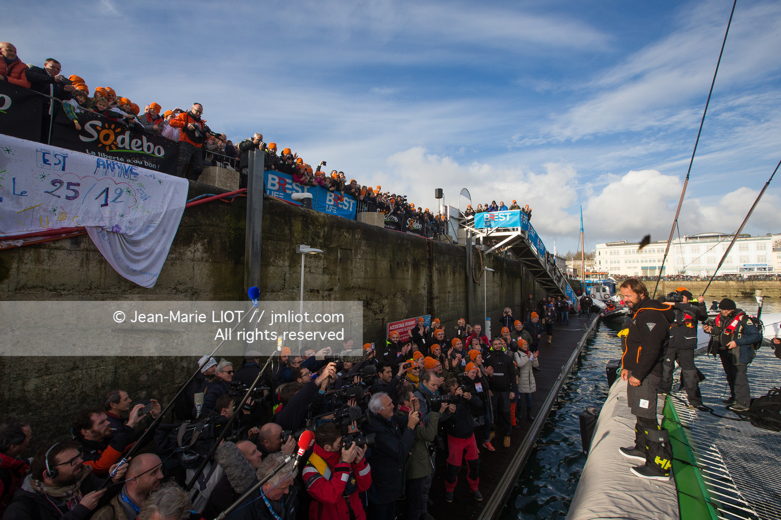 THOMAS COVILLE - RECORD AUTOUR DU MONDE EN MULTICOQUE EN SOLITAIRE 2016