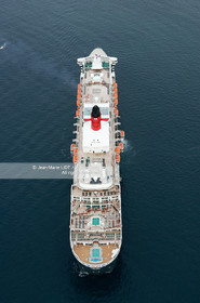 QUEEN MARY 2