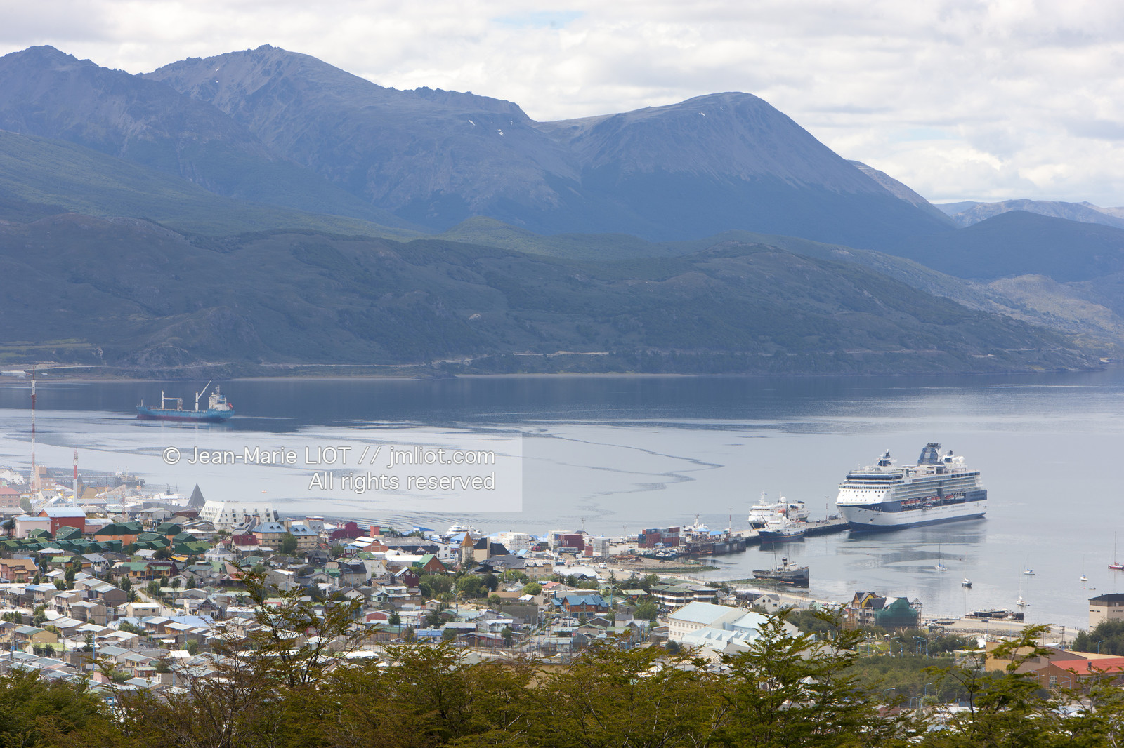Ushuaia, Terre de Feu est la ville la plus australe du globe.Située à la pointe de l'Argentine cette province est la porte de l'antartique.photo © Jean-Marie Liot.
