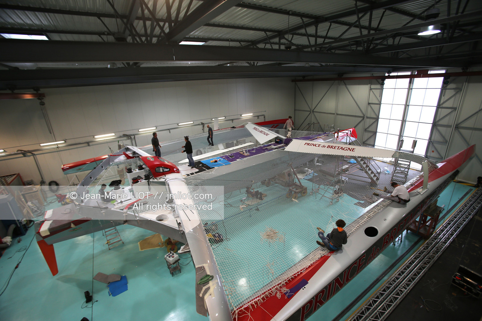 SAILING - MAXI 80 PRINCE DE BRETAGNE - SHIPYARD