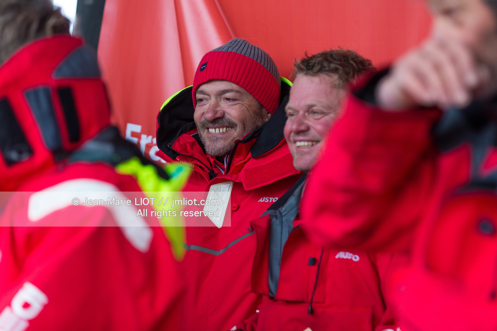 IDEC SPORT- ARRIVEE  RECORD TROPHEE JULES VERNE