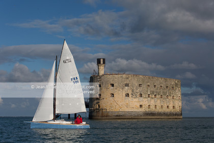 VOILES ET VOILIERS 2016 - LES FORTS DE CHARENTE, BAIE DE LA ROCHELLE EN BIHAN 650