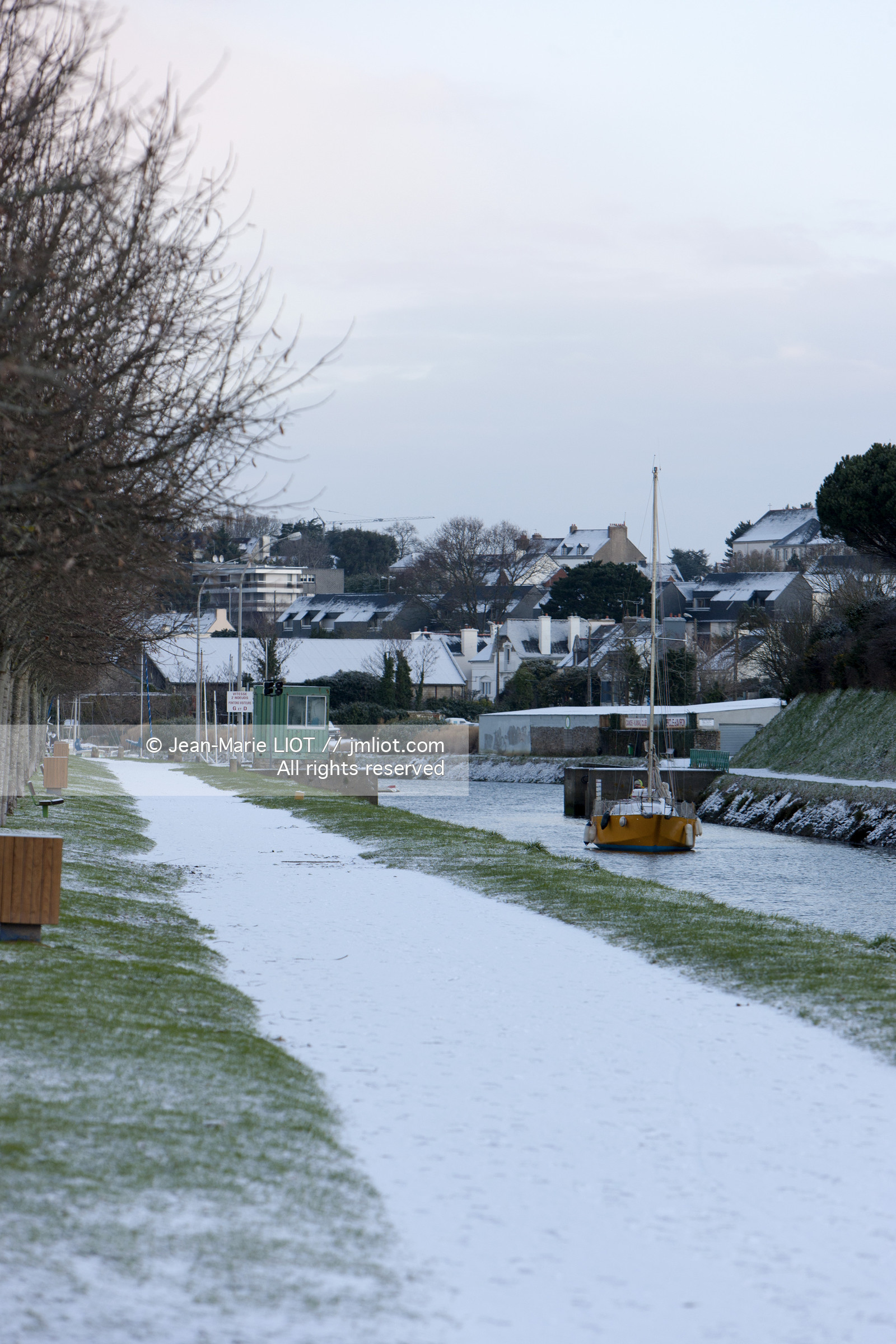 VANNES- MORBIHAN SOUS LA NEIGE.PHOTO © JEAN-MARIE LIOT