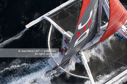 MAXI TRIMARAN IDEC SPORT 2015 - BANQUE D'IMAGES