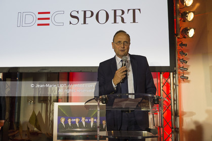 TROPHEE JULES VERNE - IDEC SPORT - REMISE DFU TROPHEE