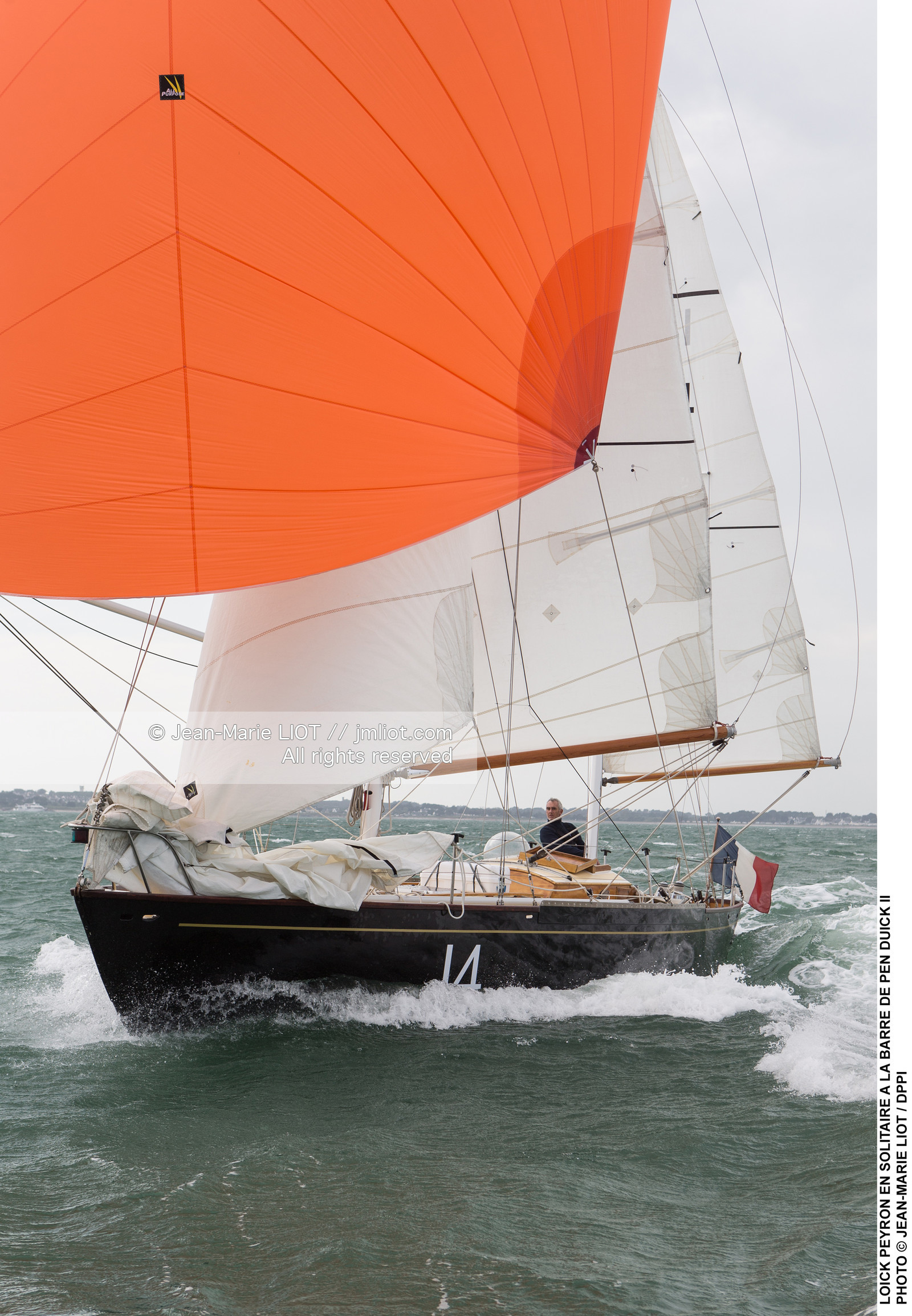 LOICK PEYRON A BORD DE PEN DUICK II