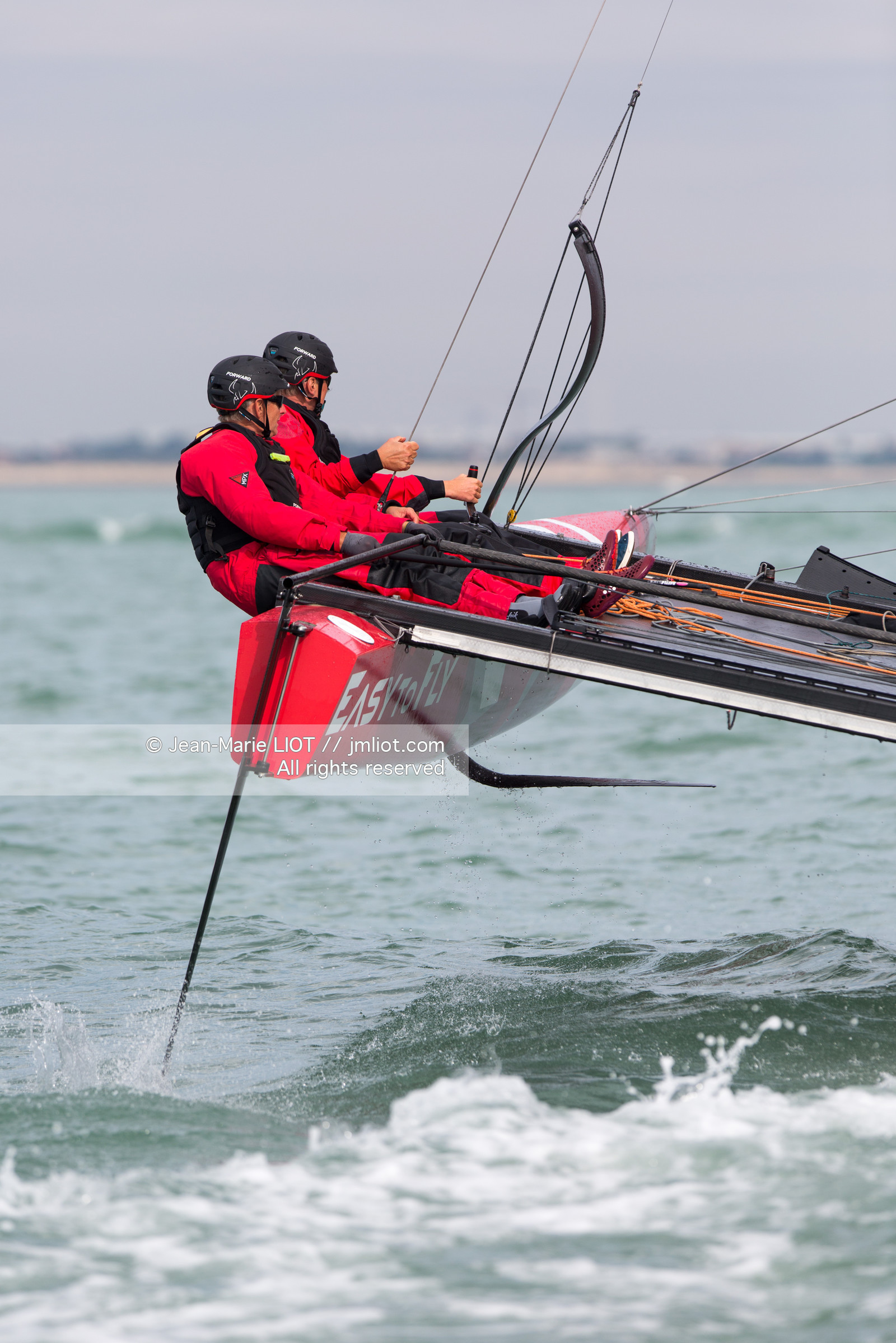 EASY TO FLY - EYOTY 2016