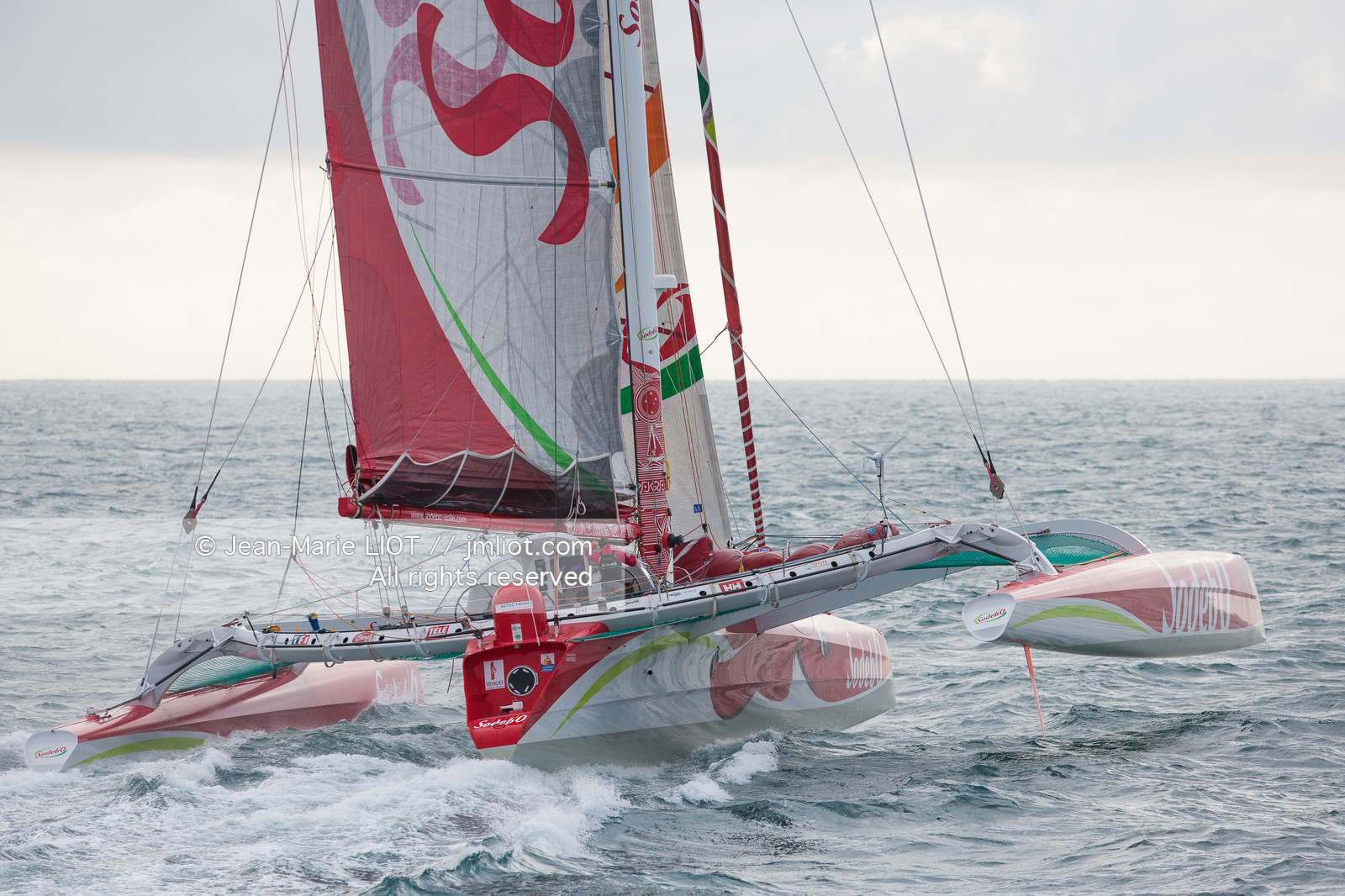 MAXI TRIMARAN SODEBO - THOMAS COVILLE - RECORD TOUR DU MONDE EN SOLITAIRE - 2008..