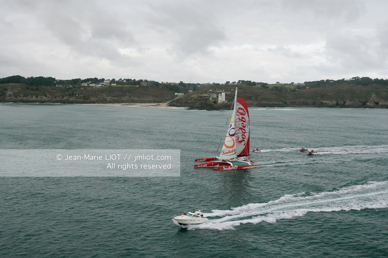 MAXI TRIMARAN SODEBO - THOMAS COVILLE - RECORD TOUR DU MONDE EN SOLITAIRE - 2008..