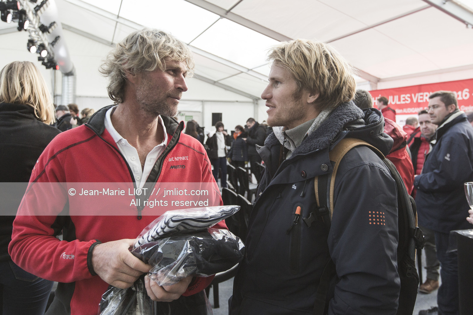 IDEC SPORT- ARRIVEE  RECORD TROPHEE JULES VERNE