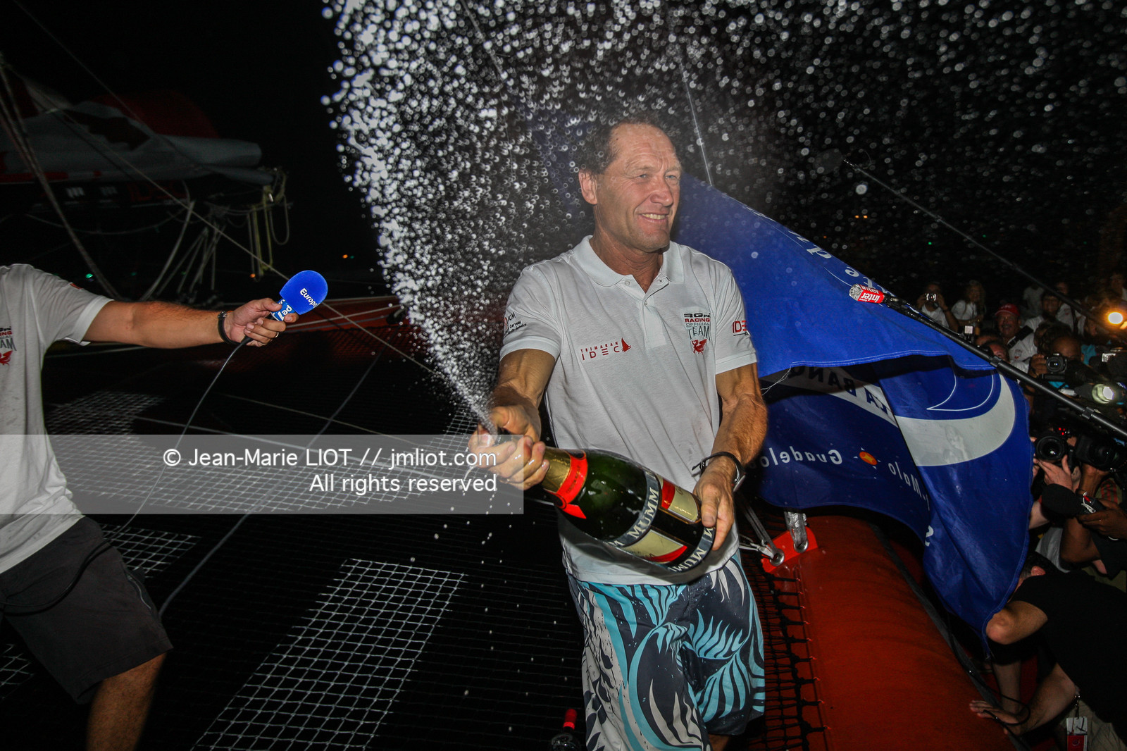 ROUTE DU RHUM 2010 - ARRIVEE DE FRANCIS JOYON