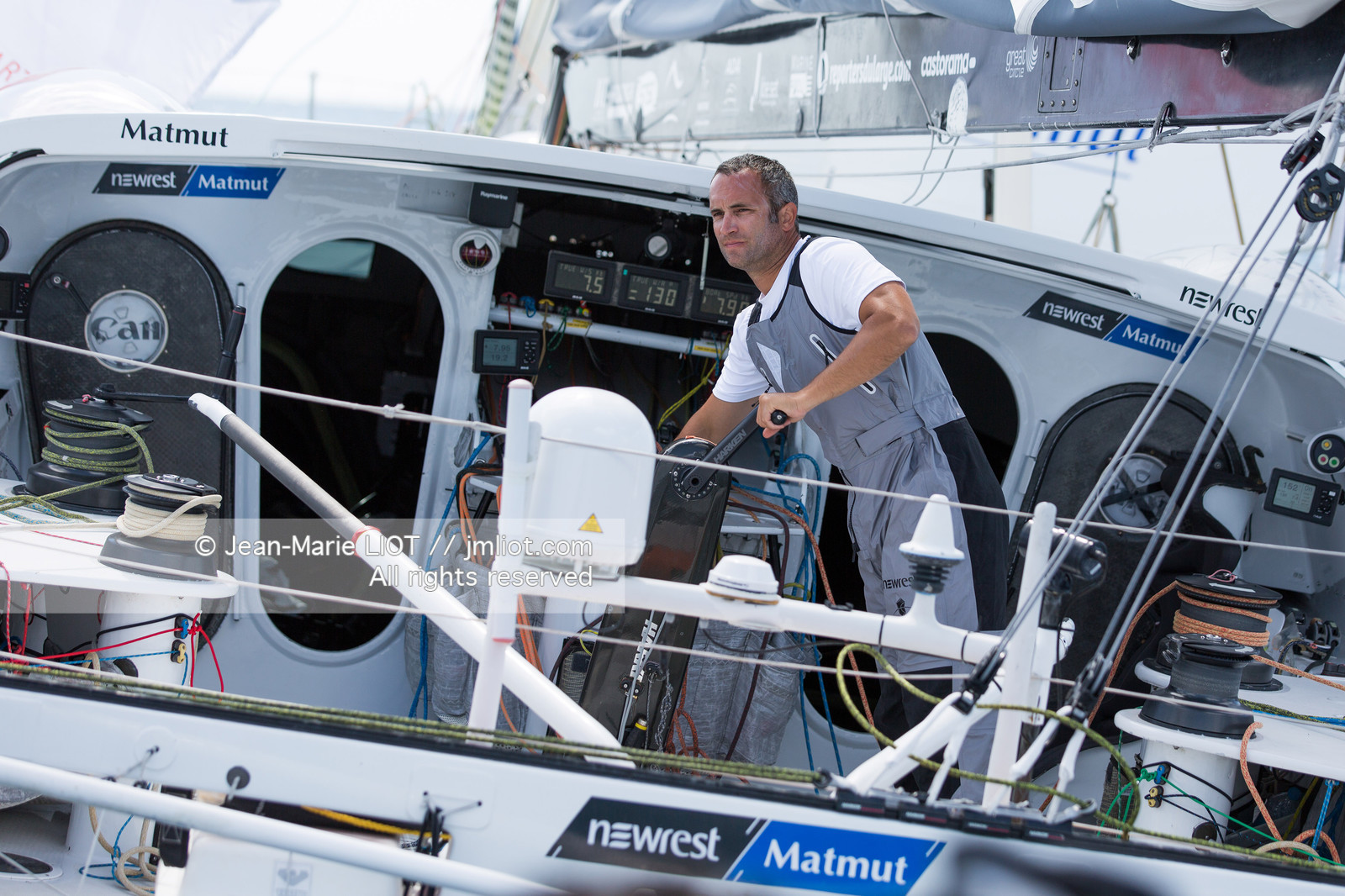 FABRICE AMEDEO - NEWREST MATMUT - VENDEE GLOBE 2016-2017
