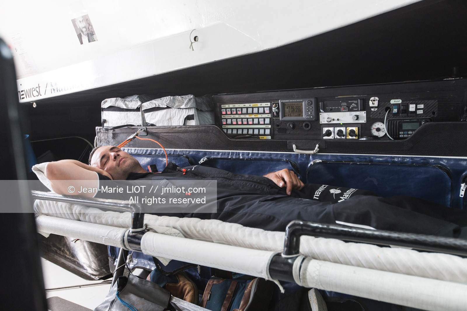 FABRICE AMEDEO - NEWREST MATMUT - VENDEE GLOBE 2016-2017