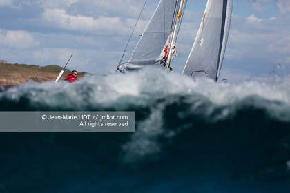 VOILE MAGAZINE - CORSAIR CRUZE 970