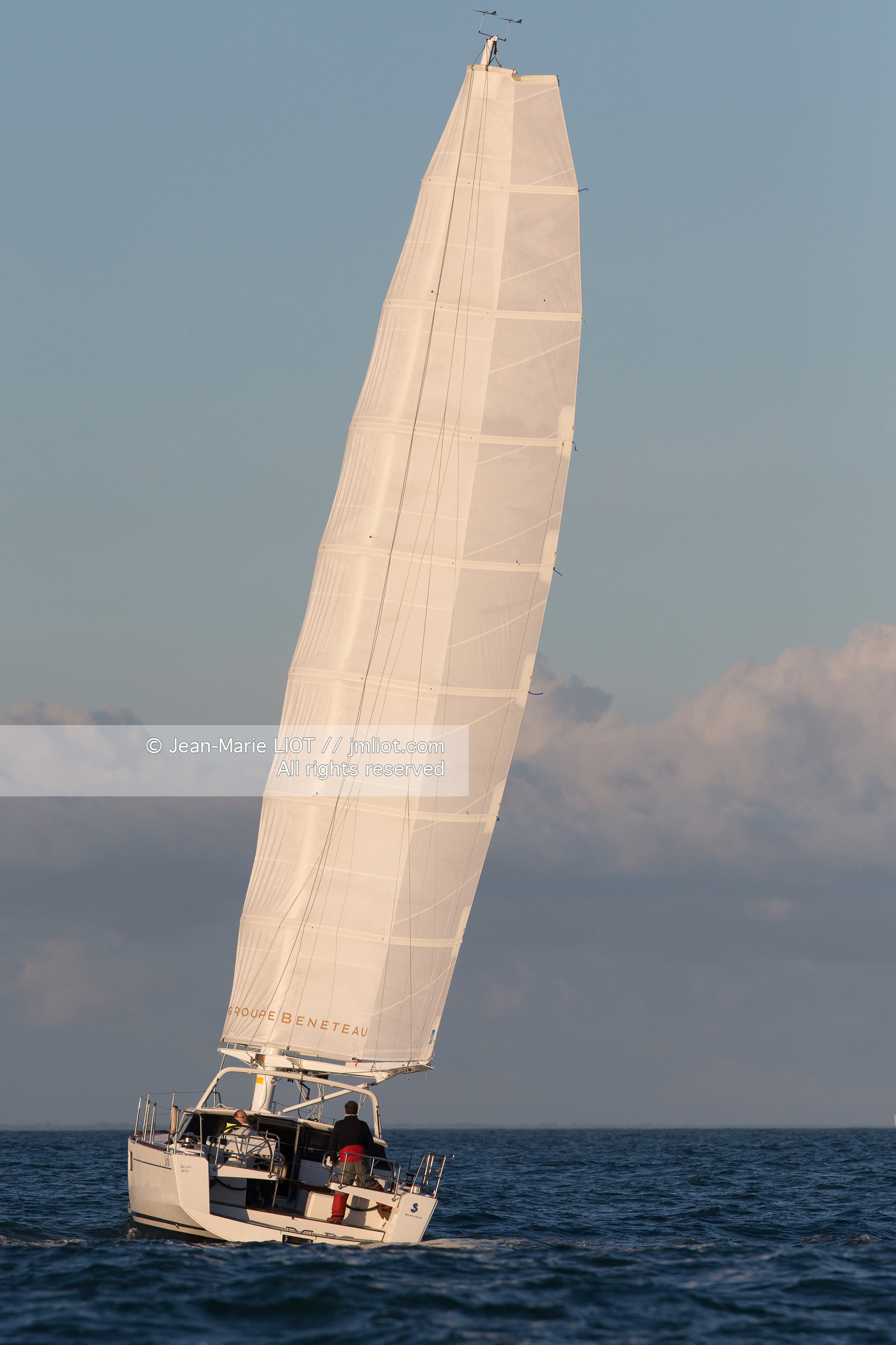 BENETEAU - MAT AUTO PORTE