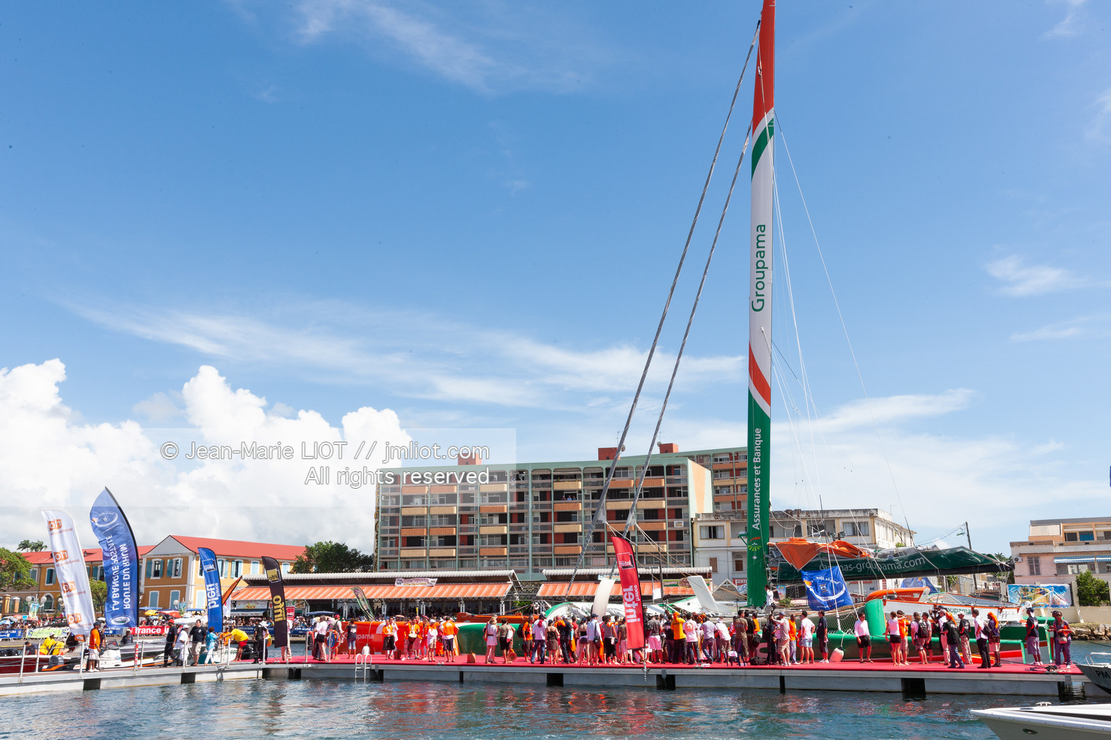 ROUTE DU RHUM 2010 - FRANCK CAMMAS - ARRIVEE