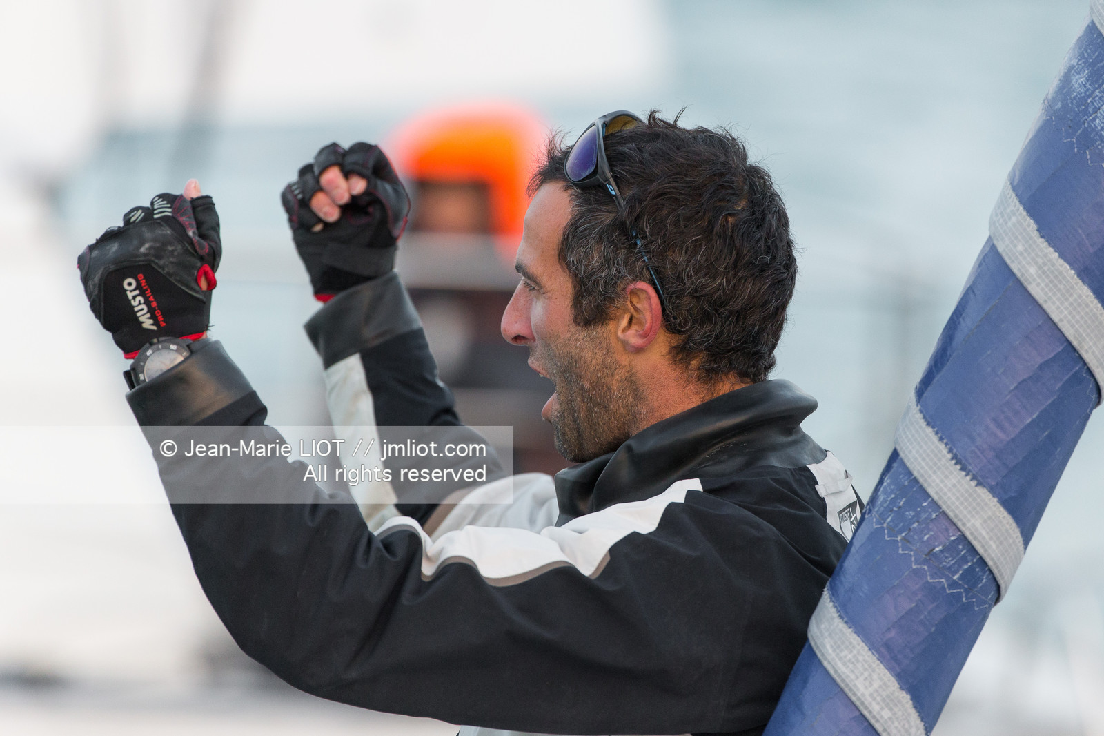 Les Sables d'Olonne, le 19 janvier 2017 arrivée d'Armel Le Cléac'h (FR) skipper de l'imoca Banque Populaire arrive 1er du Vendee globe 2016-2017. Photo © Jean-Marie Liot   DPPI