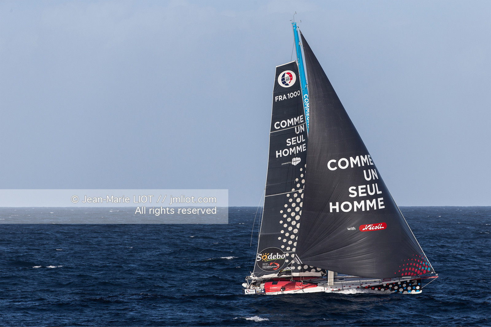 ERIC BELLION - COMME UN SEUL HOMME - VENDEE GLOBE 2016-2017