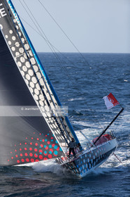 ERIC BELLION - COMME UN SEUL HOMME - VENDEE GLOBE 2016-2017