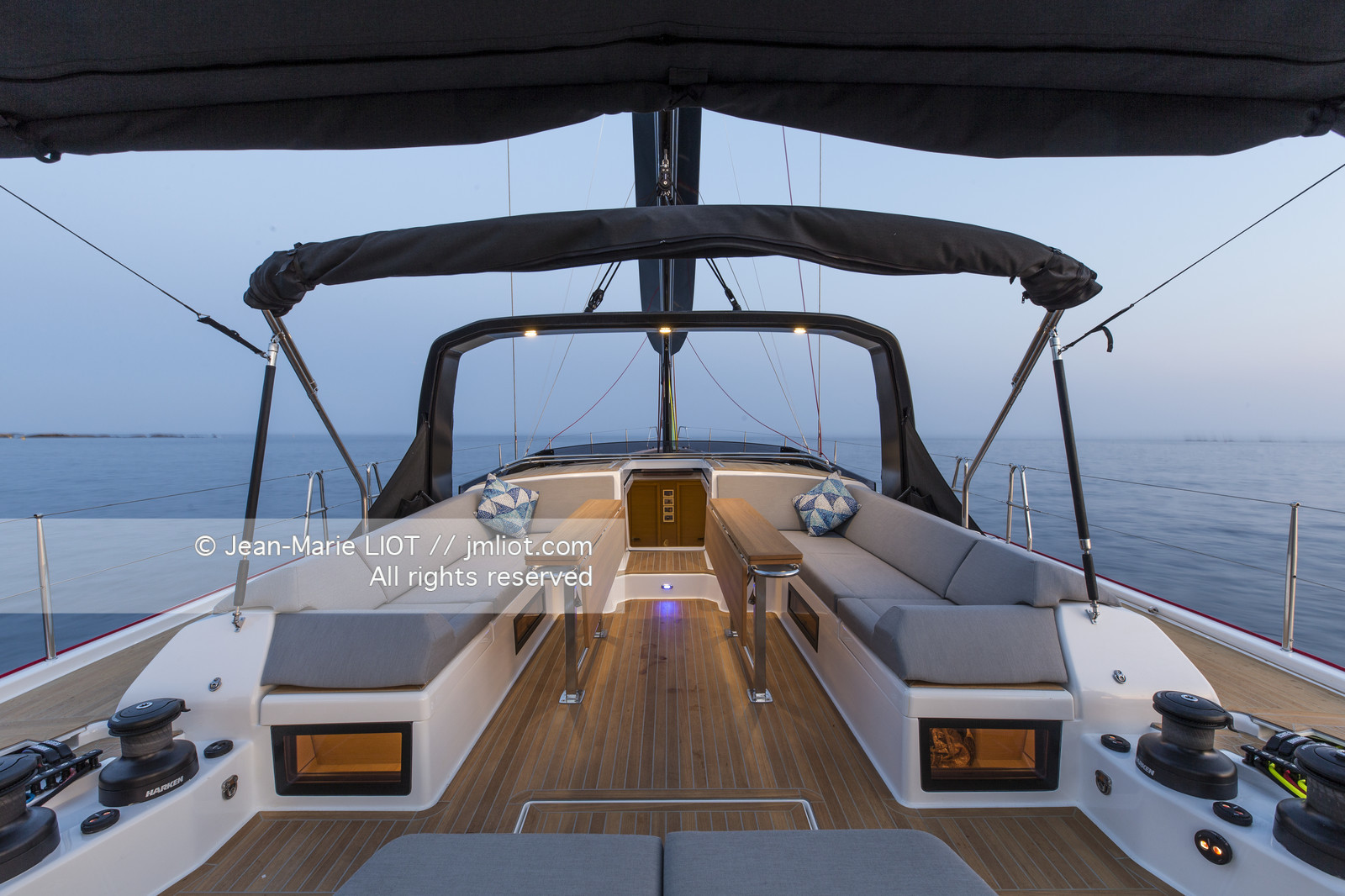 DUFOUR YACHTS 2017 - DUFOUR 520