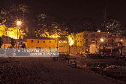 VOILE MAGAZINE - 100 MILLES A BORD - XP 44