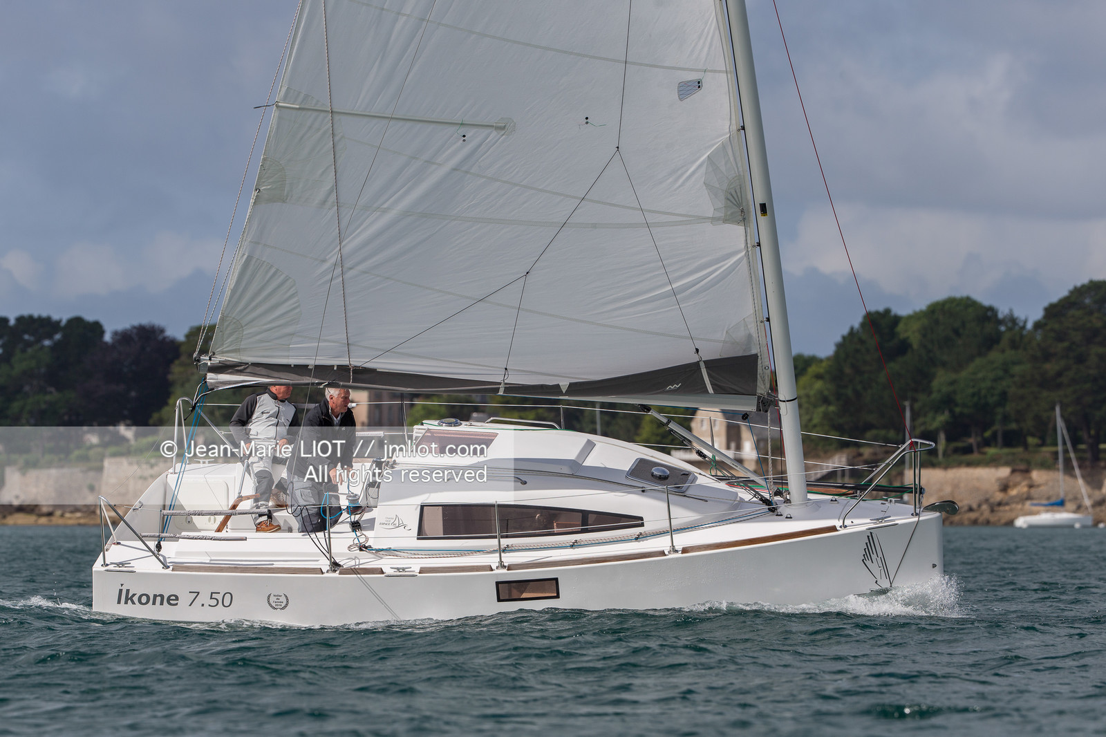 IKONE 750 - YACHT MAGAZINE ALLEMAGNE