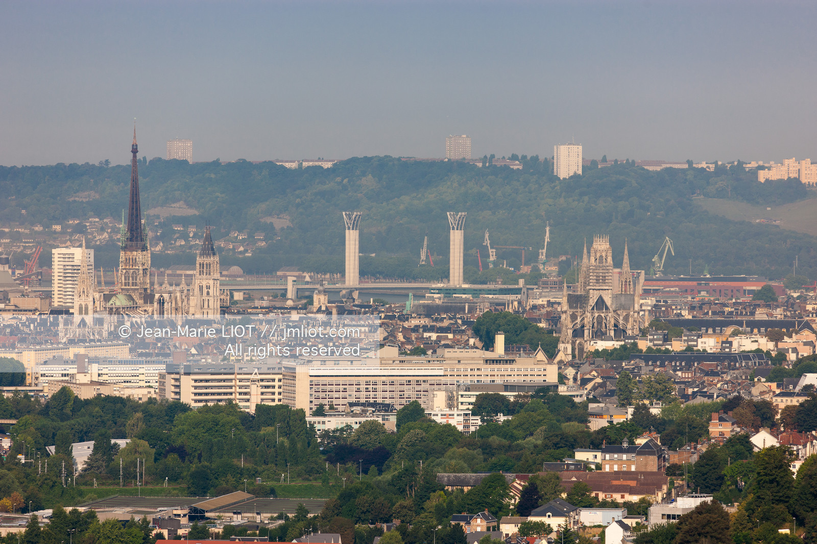 Rouen préfecture de la Normandie. Photo © Jean-Marie Liot.