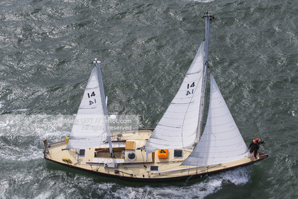 LOICK PEYRON A BORD DE PEN DUICK II