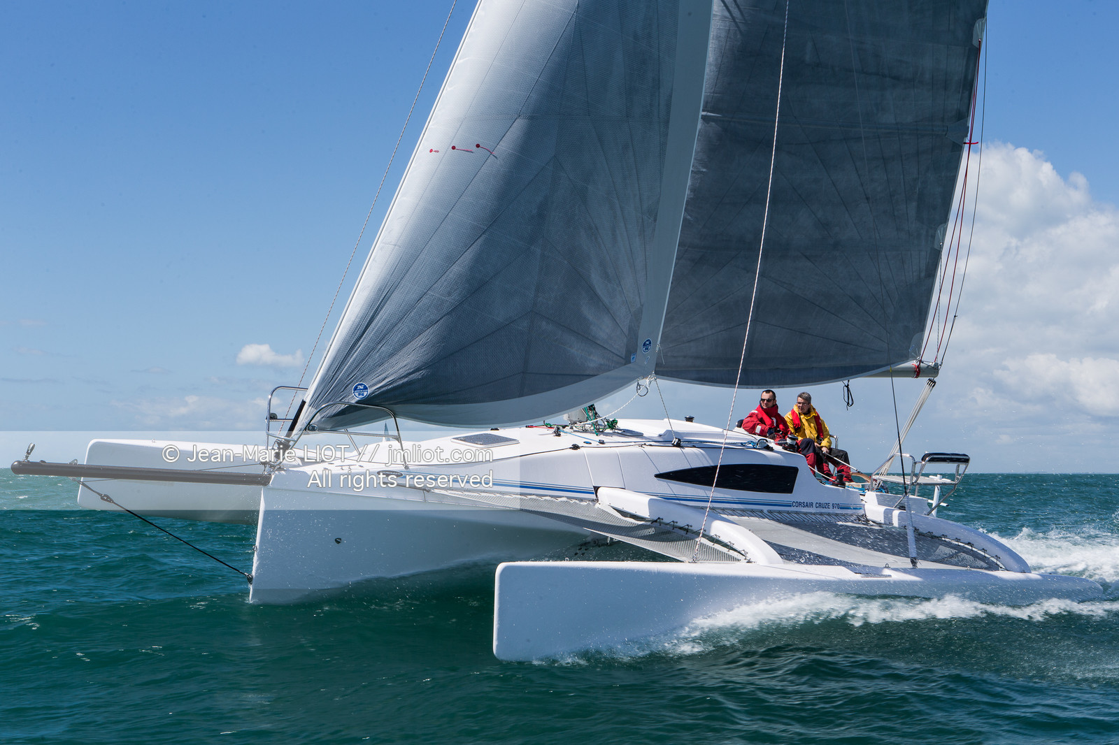 VOILE MAGAZINE - CORSAIR CRUZE 970