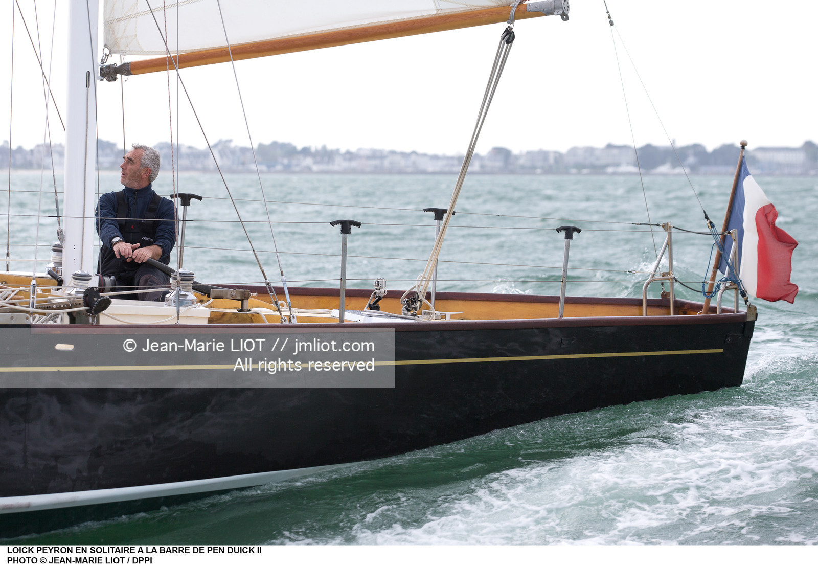 LOICK PEYRON A BORD DE PEN DUICK II