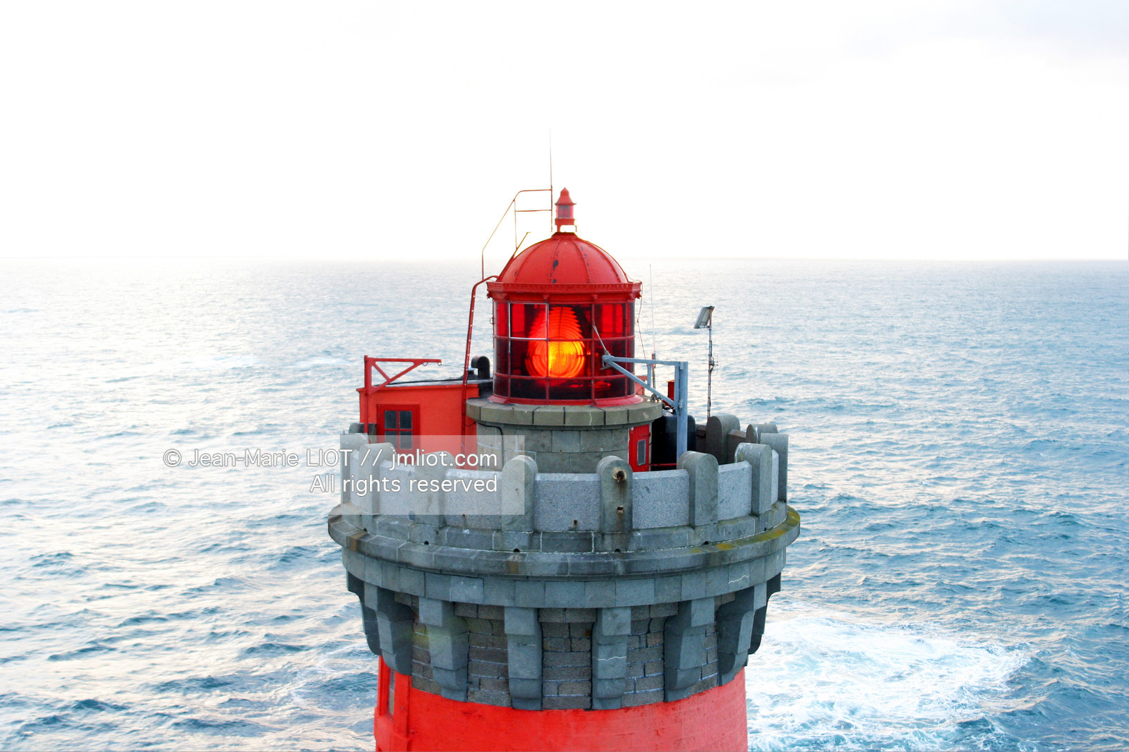 PHARE DES PIERRES NOIRES