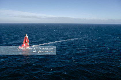 FRANCIS JOYON A L'ENTRAINEMENT SUR IDEC