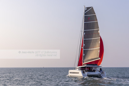 FOUTAINE PAJOT 2022 - AURA 51