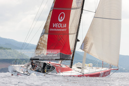 ROUTE DU RHUM 2010 - ARRIVEE DE ROLAND JOURDAIN