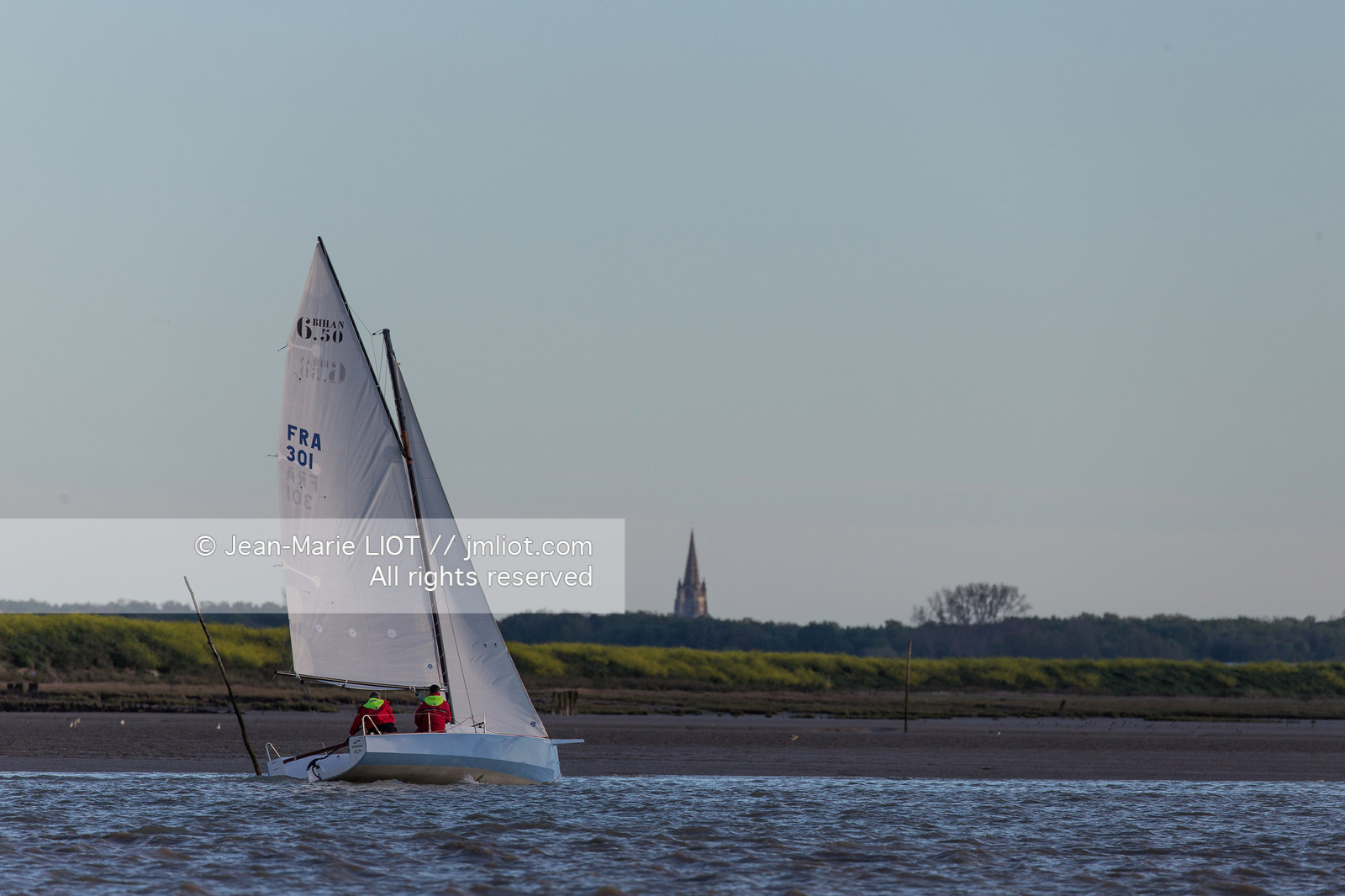 VOILES ET VOILIERS 2016 - LES FORTS DE CHARENTE, BAIE DE LA ROCHELLE EN BIHAN 650