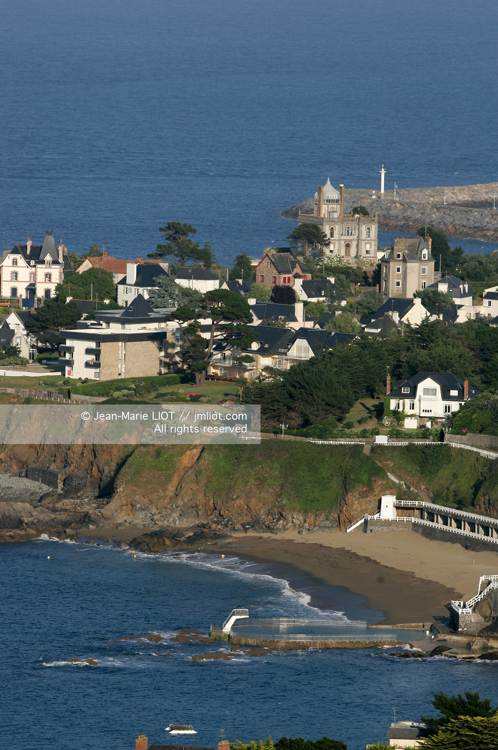 PHOTO © JEAN-MARIE LIOT.SAINT-QUAY-PORTRIEUX ....