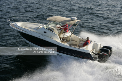 MOTONAUTISME - JEANNEAU CAP CAMARAT 925