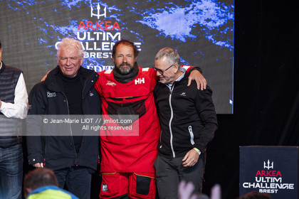 THOMAS COVILLE - ARKEA ULTIM CHALLENGE - ARRIVEE