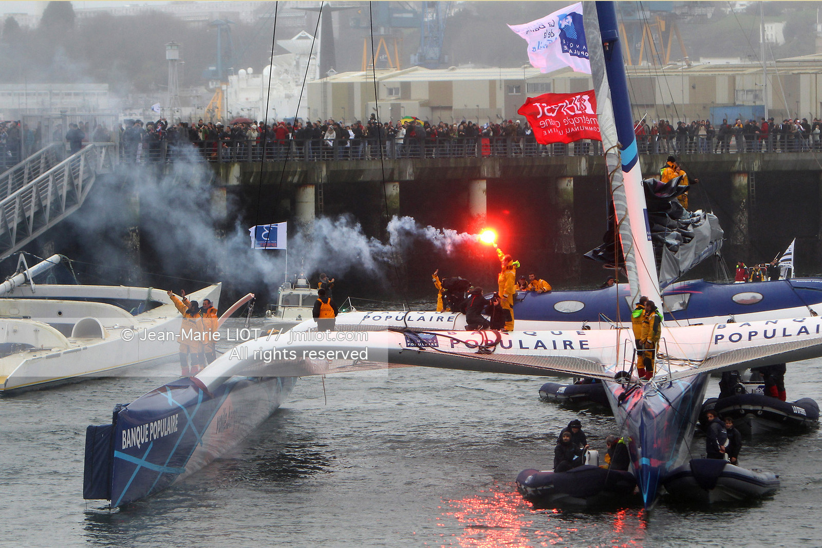 RECORD - TROPHEE JULES VERNE 2012