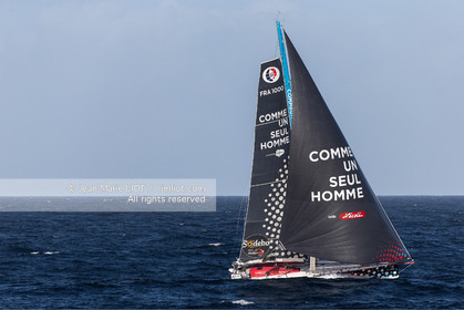 ERIC BELLION - COMME UN SEUL HOMME - VENDEE GLOBE 2016-2017
