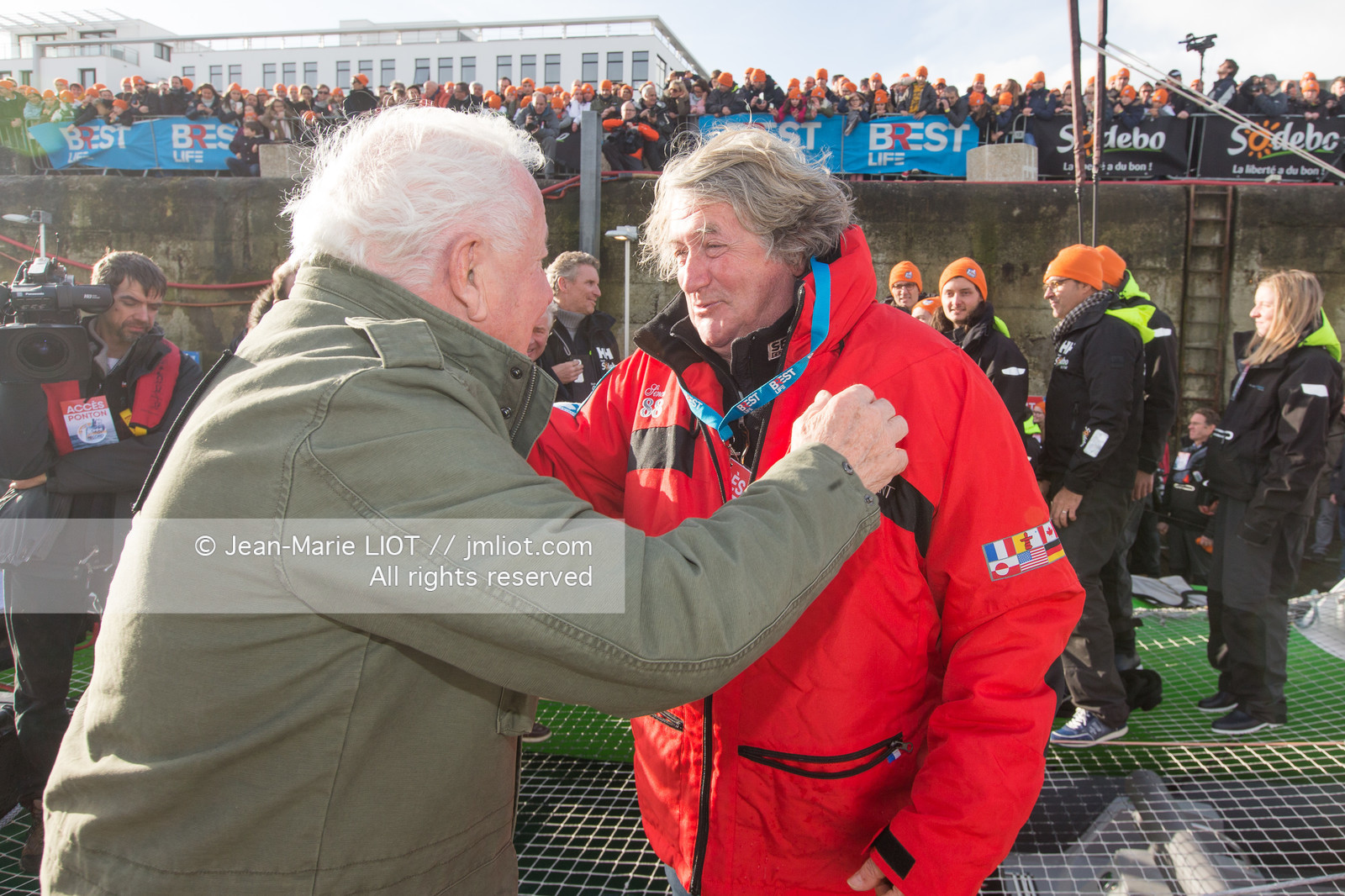 THOMAS COVILLE - RECORD AUTOUR DU MONDE EN MULTICOQUE EN SOLITAIRE 2016